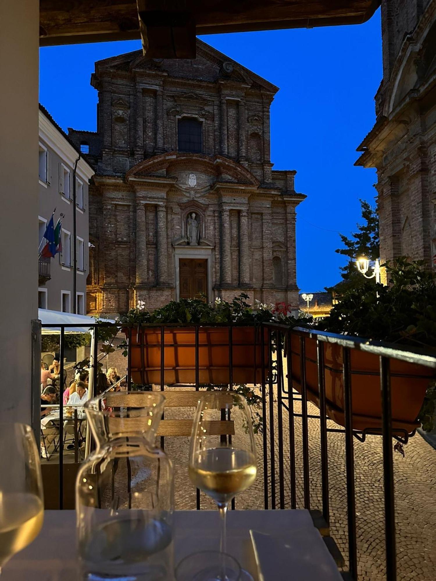 Historical Duomo Apartment Alba Exterior foto